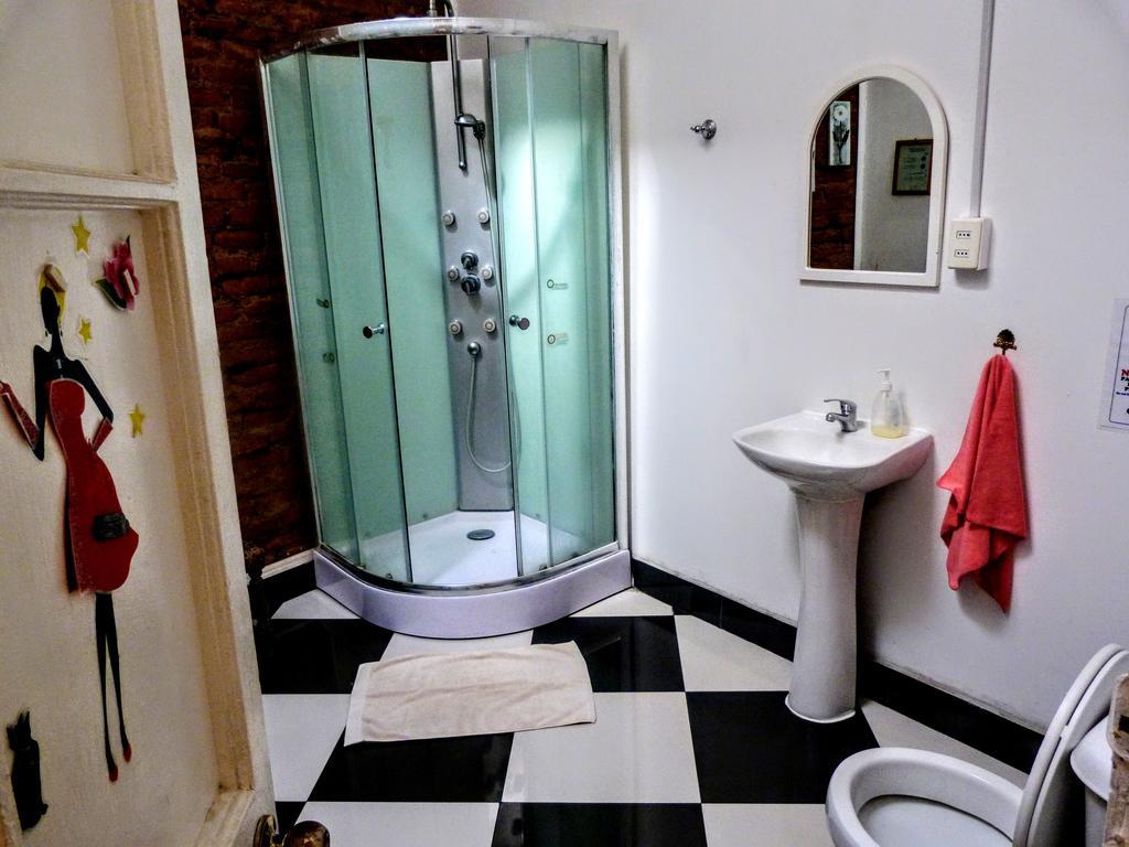 La Casa Piola Hostel Valparaiso Luaran gambar