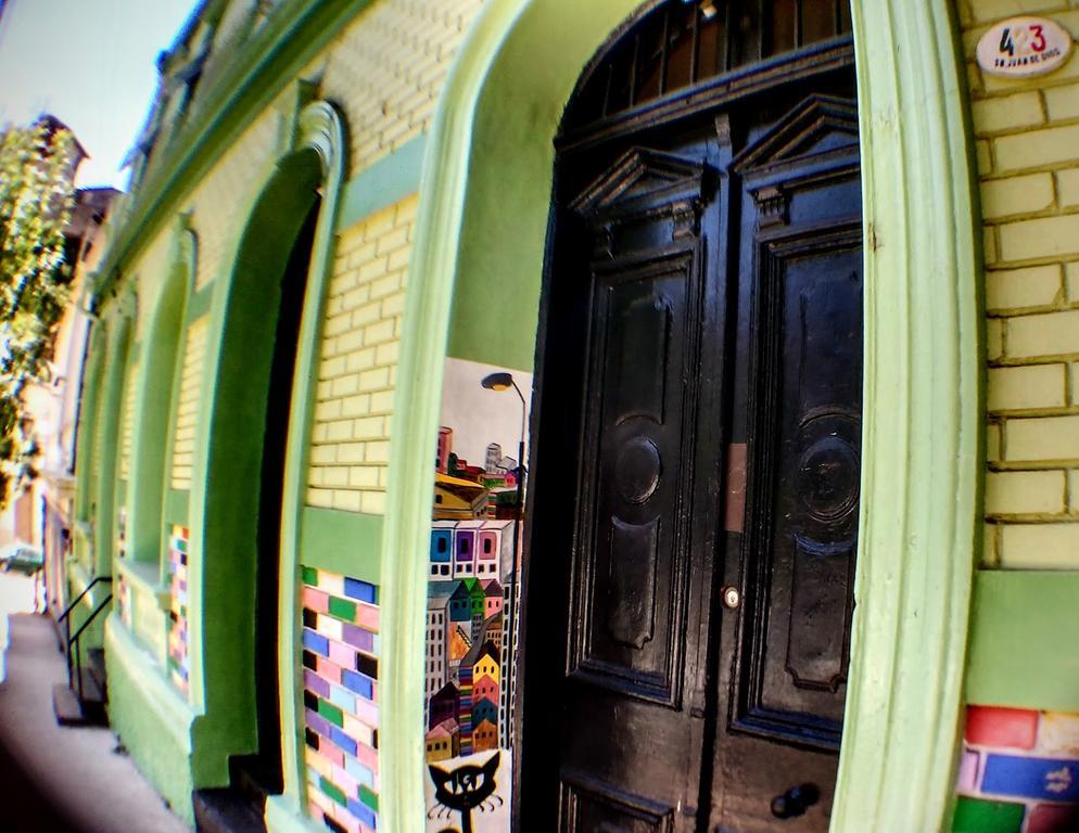 La Casa Piola Hostel Valparaiso Luaran gambar